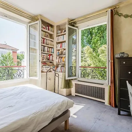 Spacious Wonderful House For 9 With Garden Didot パリ