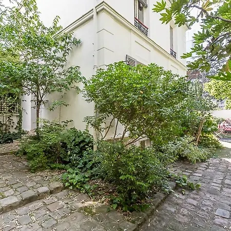 ゲストハウス Spacious Wonderful House For 9 With Garden Didot