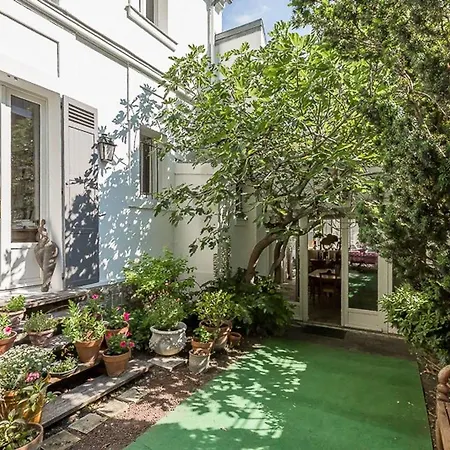 Spacious Wonderful House For 9 With Garden Didot